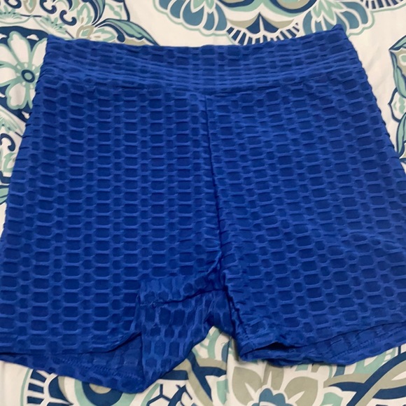 Tiktok Leggings 🍑 - Picture 2 of 3